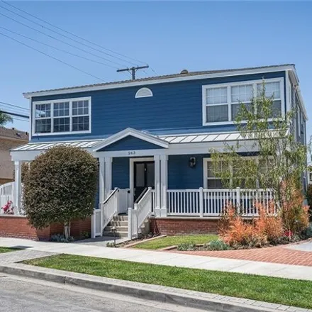 Image 2 - 263 Corona Avenue, Long Beach, CA 90803, USA - House for sale