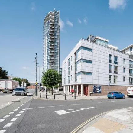 Buy this 2 bed apartment on Co-op Food in 125 Queen Street, Portsmouth
