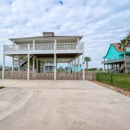 Buy this 3 bed house on 873 Townsend Drive in Galveston County, TX 77650
