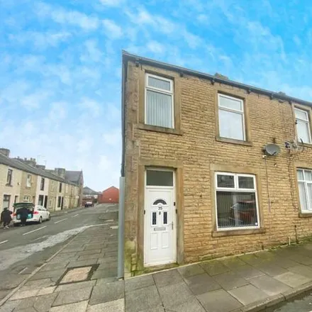 Image 2 - Coultate Street, Padiham, BB12 6RD, United Kingdom - House for rent
