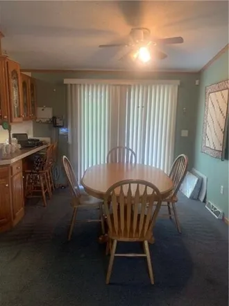 Image 7 - 109 Bowstring Street, Midway, Hempfield Township, PA 15601, USA - Apartment for sale
