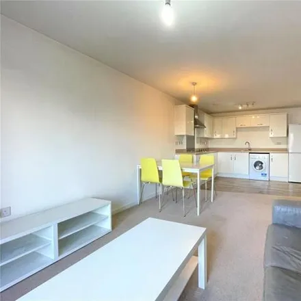 Image 5 - Endeavour House, Elmira Way, Salford, M5 3LN, United Kingdom - Apartment for sale