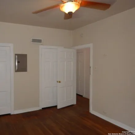 Image 9 - 372 North Drive, San Antonio, TX 78201, USA - House for rent