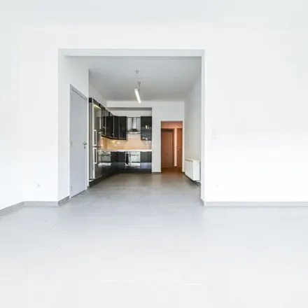 Rent this 3 bed apartment on Rue Fridtjof Nansen - Fridtjof Nansenstraat 26 in 1070 Anderlecht, Belgium