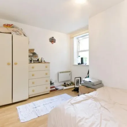 Image 4 - Kenninghall Road, Lower Clapton, London, E5 8QS, United Kingdom - Apartment for rent