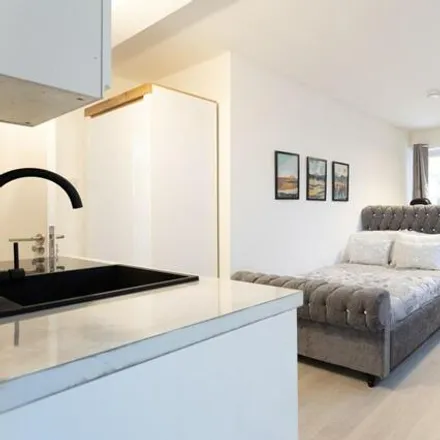 Image 1 - 170 Milton Road, Cambridge, CB4 1LE, United Kingdom - Apartment for rent