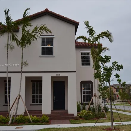 Rent this 4 bed townhouse on 7-Eleven in 1 West Flagler Street, Miami
