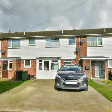 Buy this 3 bed townhouse on 31 Ian Close in Bexhill-on-Sea, TN40 2RL
