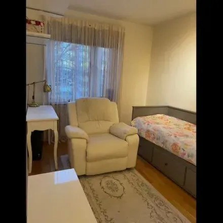 Rent this 1 bed apartment on Alphyddevägen 12 in 131 35 Nacka, Sweden