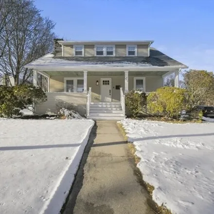Rent this 4 bed house on 9;11 Park Street in Shrewsbury, MA 01545