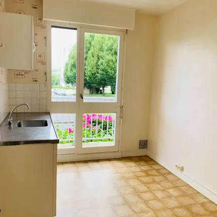 Rent this 2 bed apartment on 2 Rue Maréchal Leclerc in 50000 Saint-Lô, France