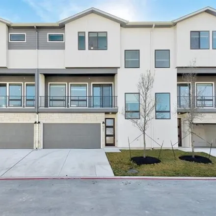 Rent this 3 bed condo on 2050 Lohmans Spur Road in Lakeway, TX 78738