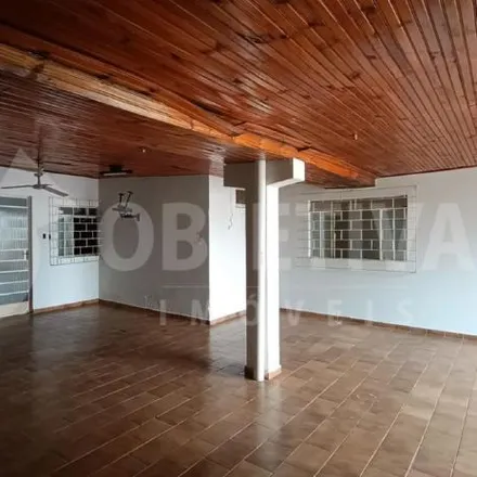 Buy this 3 bed house on Avenida Vasconcelos Costa in Osvaldo Rezende, Uberlândia - MG