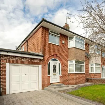 Buy this 3 bed duplex on Fairway in Knowsley, L36 1UD