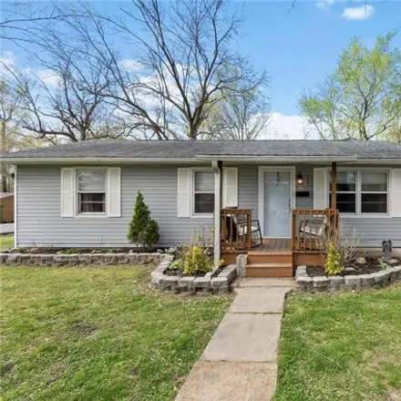 Buy this 3 bed house on 1718 Fornfelt Street in Scott City, MO 63780
