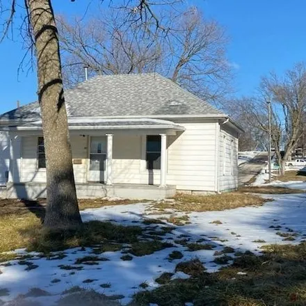 Buy this 2 bed house on 112 Palmer Street in Oakland, Pottawattamie County