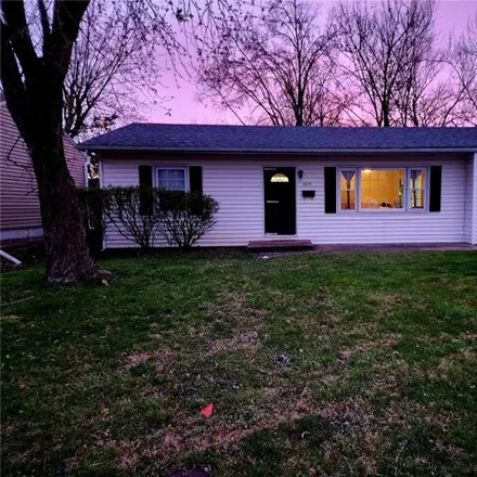 Buy this 2 bed house on 1001 Fairground Road in Mexico, MO 65265