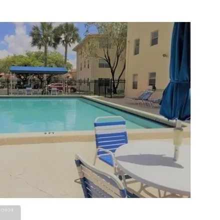 Image 1 - 3201 Northwest 103rd Terrace, Coral Springs, FL 33065, USA - Condo for rent