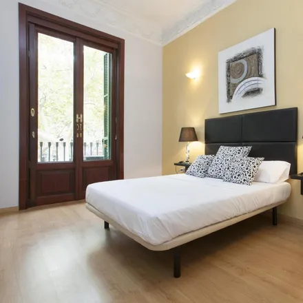 Rent this 1 bed apartment on Banc Sabadell in Gran Via de les Corts Catalanes, 549
