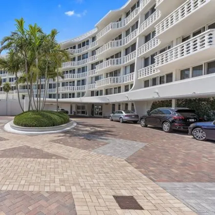 Buy this 2 bed condo on 128 Sunrise Avenue in Palm Beach, Palm Beach County