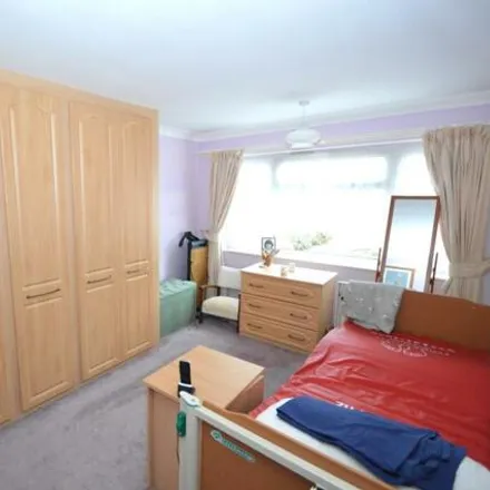 Image 7 - Clare Close, Earls Barton, NN6 0PP, United Kingdom - House for sale