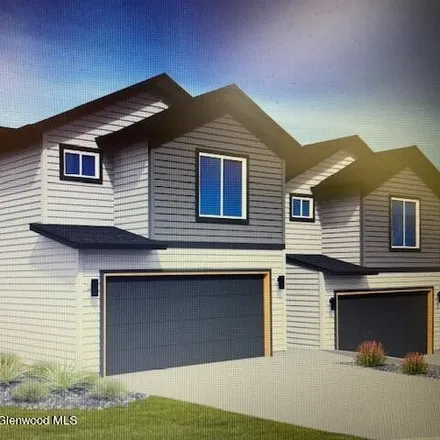 Buy this 3 bed townhouse on 686 Alder Ridge Lane in New Castle, CO 81647