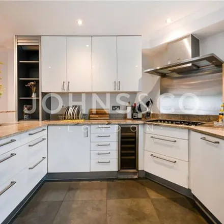 Rent this 2 bed apartment on Goodge Street Station in Tottenham Court Road, London