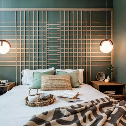 Rent this 3 bed apartment on Serrano-Juan Bravo in Calle de Serrano, 28006 Madrid