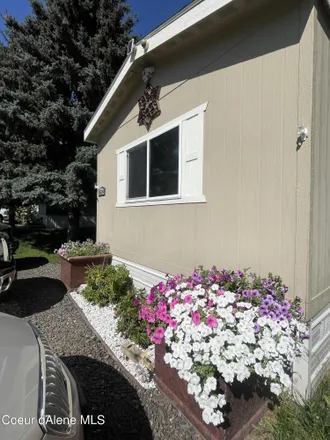 Buy this 2 bed house on 3199 North Country Lane in Kootenai County, ID 83814