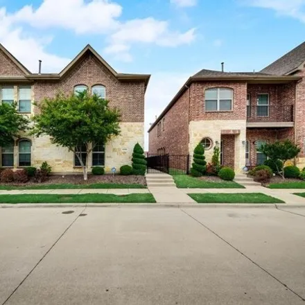 Rent this 4 bed townhouse on 1428 Arapaho Drive in Carrollton, TX 75010