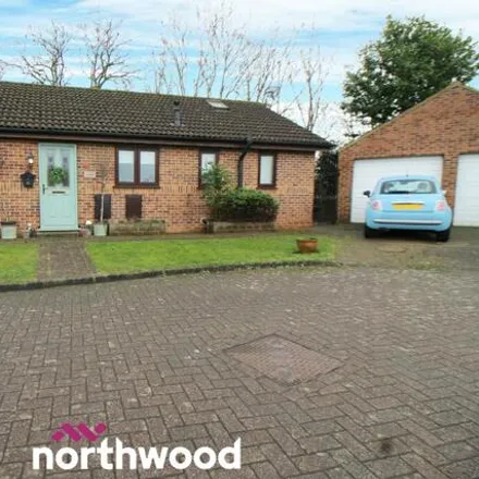 Buy this 3 bed house on Beck Close in Howden, DN14 7GH