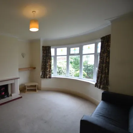 Rent this 3 bed house on Hairworks in 16 St Anne's Road, Leeds