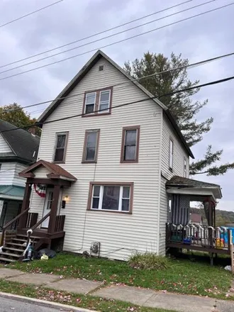 Buy this 4 bed house on 89 Lincoln Street in Ridgway, Elk County
