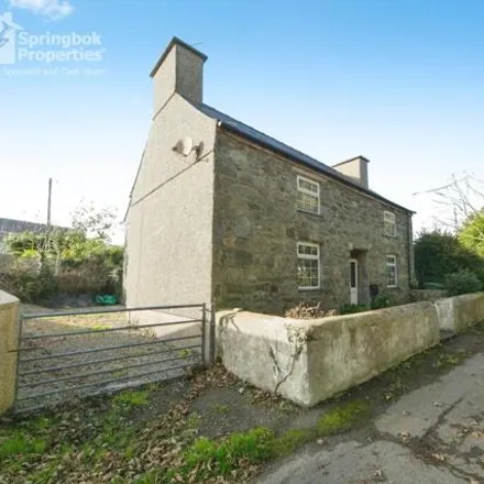 Buy this 4 bed house on Lôn Pwll Clai in Morfa Nefyn, LL53 6JB