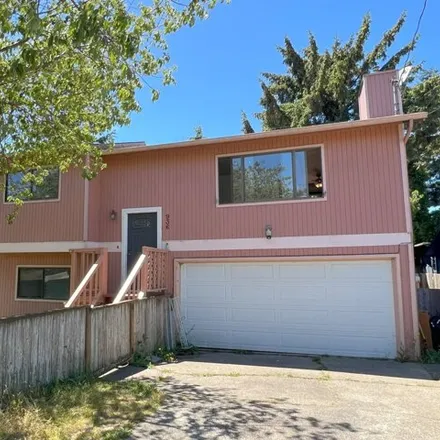 Image 3 - 936 Sanford St, Coos Bay, Oregon, 97420 - House for sale