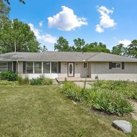 Image 1 - 5335 Perry Rd, Grand Blanc, Michigan, 48439 - House for sale