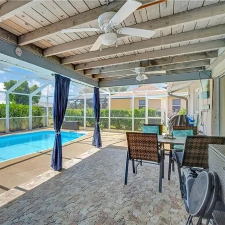 Image 2 - 426 Southeast 34th Terrace, Cape Coral, FL 33904, USA - House for sale
