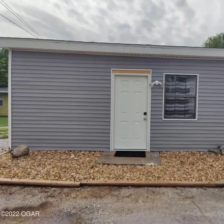 Rent this 1 bed duplex on 1312 West 21st Street in Joplin, MO 64804