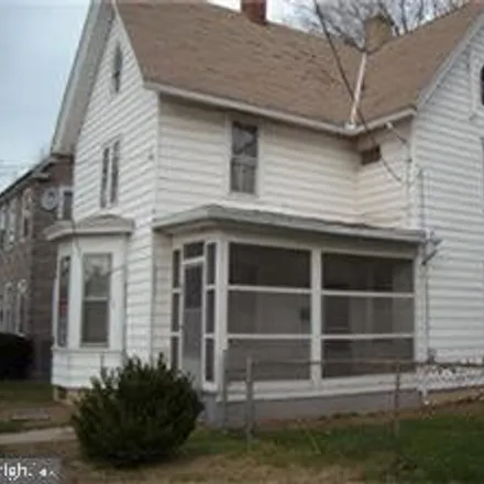 Buy this 3 bed house on 31 South New Street in Dover, DE 19904