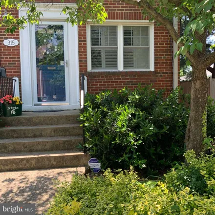 Rent this 2 bed townhouse on 301 East Custis Avenue in Alexandria, VA 22301