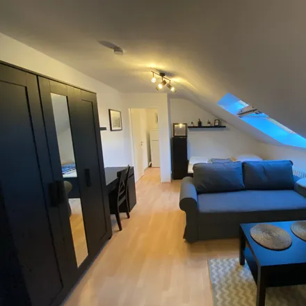 Rent this 2 bed apartment on Heinrich-Hertz-Straße 14 in 40589 Dusseldorf, Germany