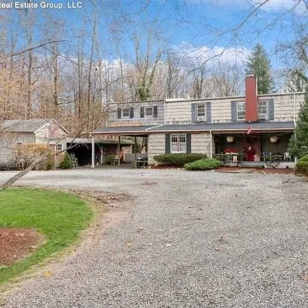 Buy this 6 bed house on 210 Pascack Road in Woodcliff Lake, Bergen County