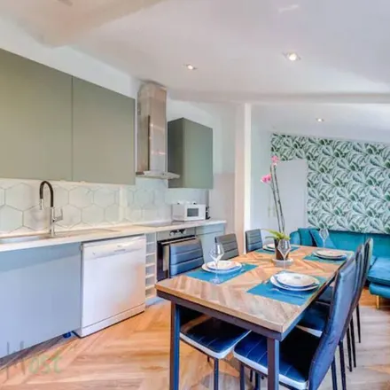Rent this 2 bed apartment on 94430 Chennevières-sur-Marne