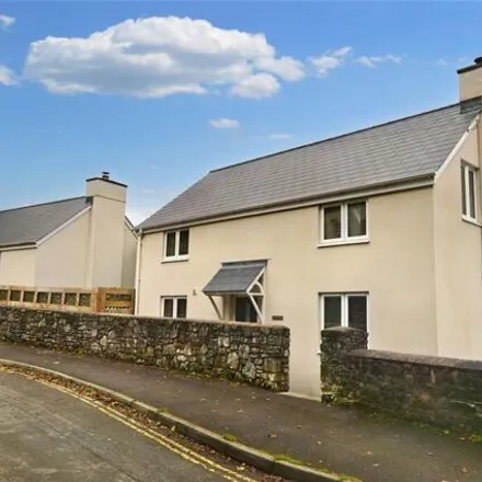 Buy this 3 bed house on Old Totnes Road in Buckfastleigh, TQ11 0BY