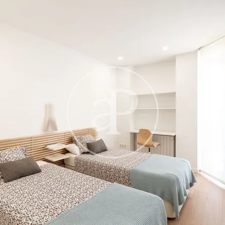 Rent this 4 bed apartment on Kiosko La Pérgola in Passeig de l'Albereda, 1
