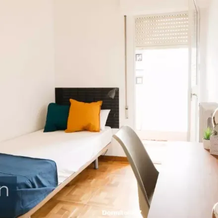 Rent this studio room on Paseo de los Olmos in 9, 28005 Madrid