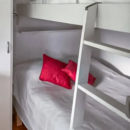 Rent this 2 bed house on Skummeslövsstrand in 312 71 Laholms kommun, Sweden