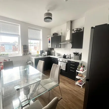 Image 2 - Manchester Settlement, 1328-1330 Ashton Old Road, Manchester, M11 1JG, United Kingdom - Apartment for rent