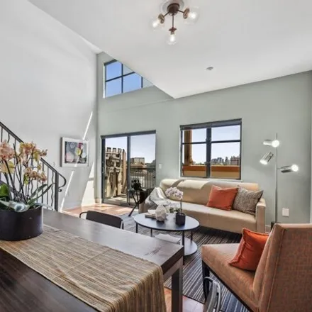 Buy this 3 bed condo on Temescal Place in 4801 Telegraph Avenue, Oakland