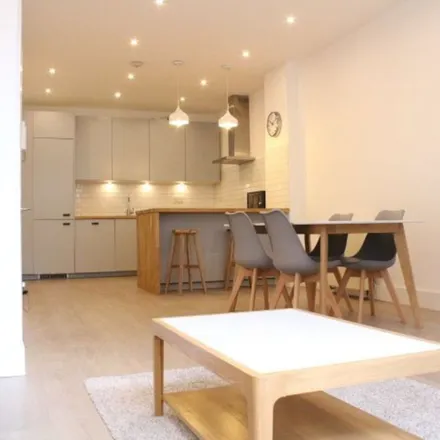Image 3 - 42 Whitworth Street, Manchester, M1 3AR, United Kingdom - Apartment for rent